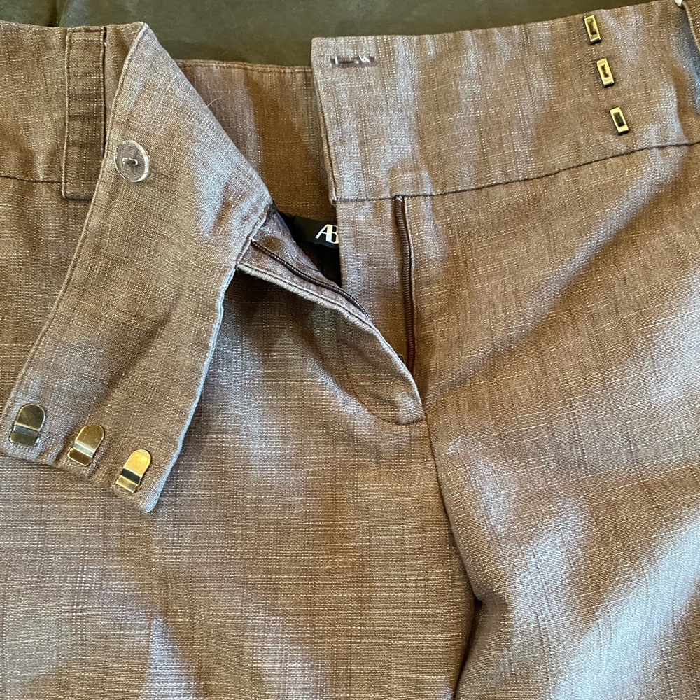 Capri pants